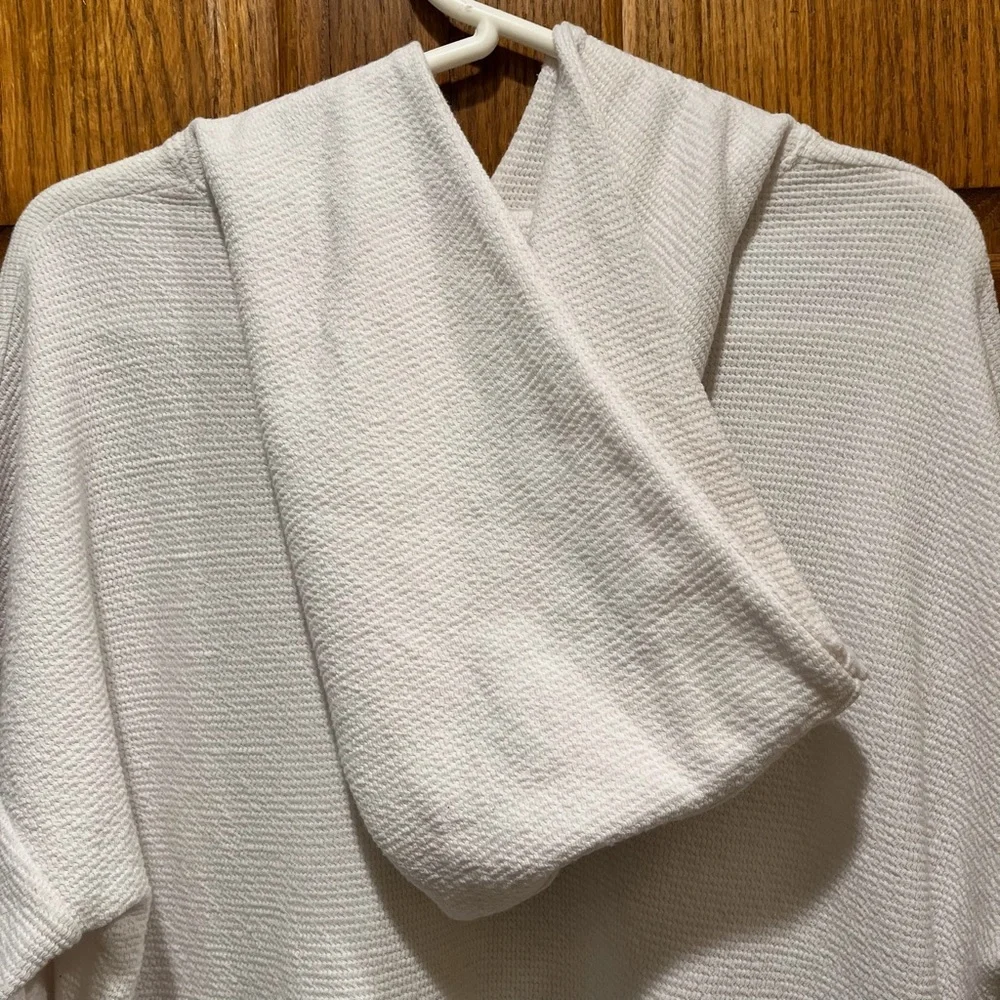 Tres Bien White Waffle Knit Hooded Sweater - Size Small - Picture 8 of 10
